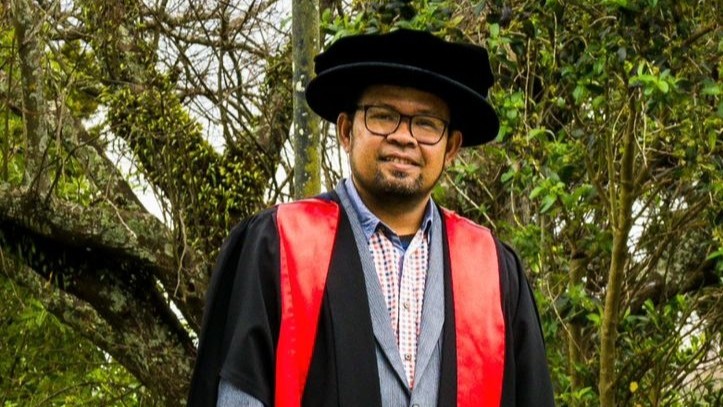 Yuliandri, SS, MTESOLLead, PhD